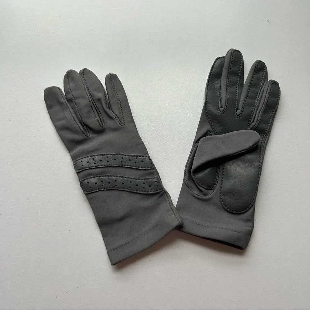 Vintage Love Charcoal Women's Gloves